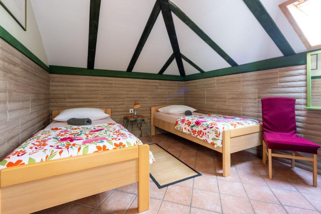 Apartment Riky Crikvenica Buitenkant foto