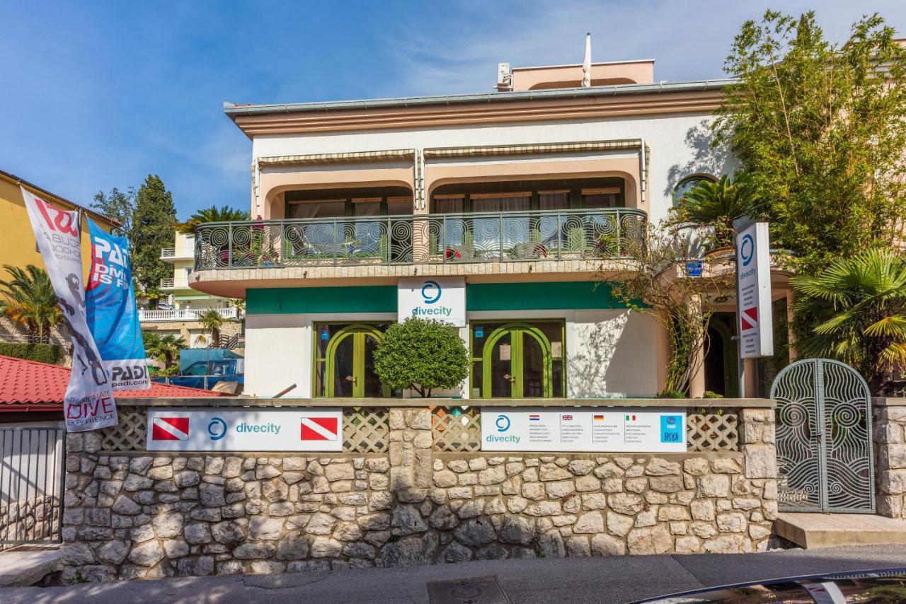 Apartment Riky Crikvenica Buitenkant foto